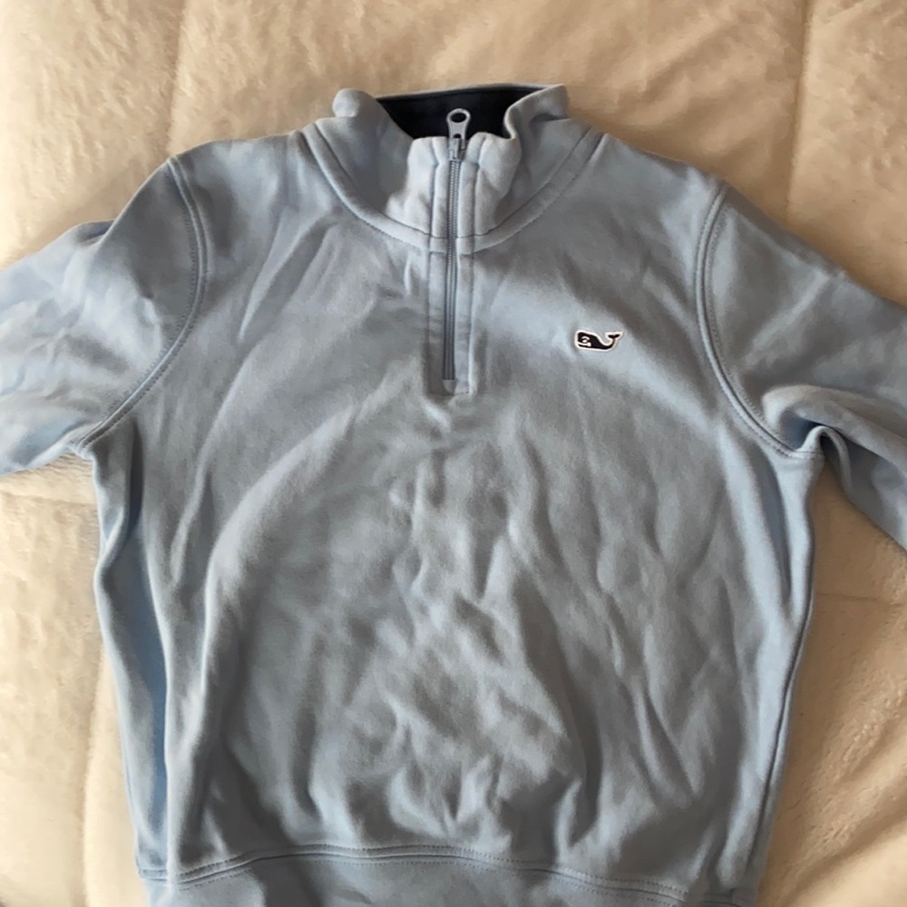 Vineyard Vines pull over. Size 3T